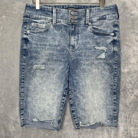 Torrid Jegging Bermuda Shorts Womens 10 Blue Distressed Super Soft Denim Cutoff - Picture 1 of 9